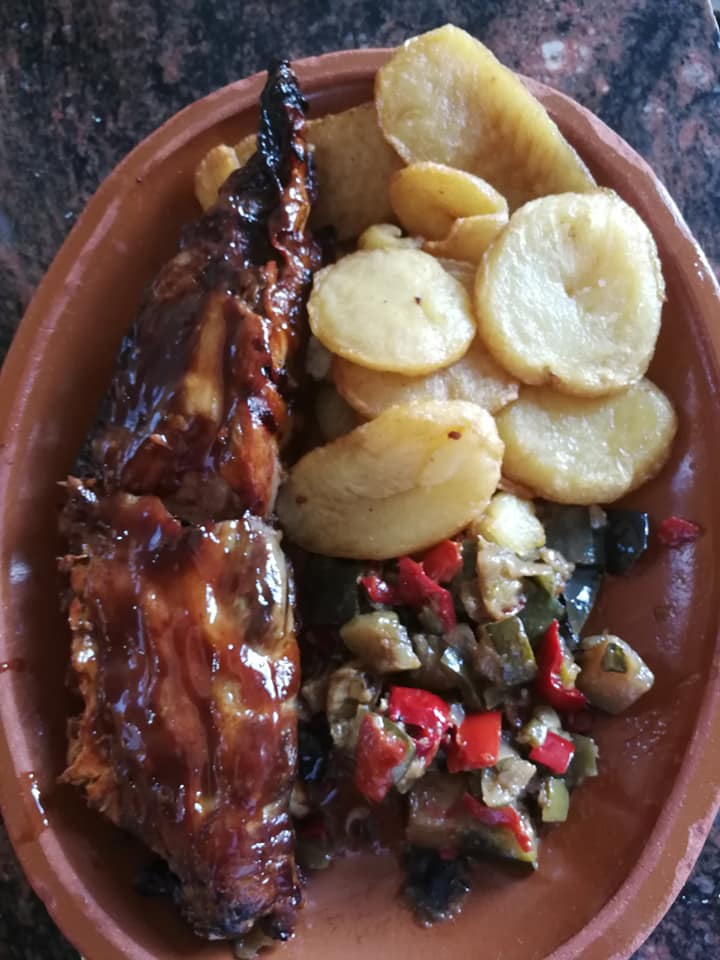 Costillas en salsa — Restaurante Venta Dólar